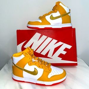 Nike Dunk High Women's (W) University Gold DQ4691-700 Size 6.5W 5M
